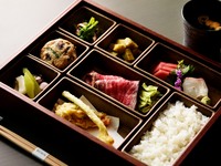 季節の箱膳