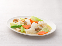 ﾃｲｸｱｳﾄ18.イカと野菜の塩味炒め