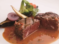 ミスジ肉の溶岩石グリル[150g]+サイドビュッフェ+選べる１ドリンク