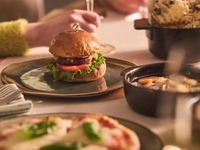 Jardin Twighlight Terrace: FREE-FLOW & BITE