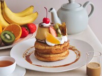 【4/1～スタート！スタッフおすすめ】ドリンクセット / プリンアラモードパンケーキ 黒糖ミルクティーキャラメルソース