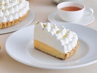 【4/1～スタート！季節限定】ドリンクセット / “大長レモン”のレモンパイ