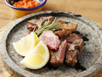 【Menú de Cordero】仔羊の T ボーンステーキをメインにした全 7 皿