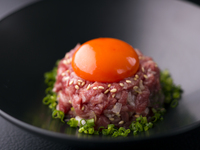 特別推薦：主廚精選肉品和開胃菜套餐