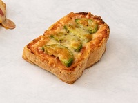 アボカド明太子トースト