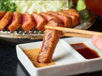 牛かつ定食 小鉢3種 195g