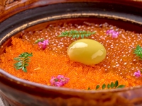 The new [Premium Course] is a course packed with all of our specialties, including "Selected Wagyu Beef and Sea Urchin Yukhoe Dog," "Selected Fillet Beef Brioche Cutlet Sandwich," and "Salmon Roe and Flying Fish Roe Clay Pot Rice."