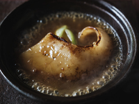 【ディナー】　2026年7月～2026年9月　焼きフカヒレが楽しめる季節のおまかせモダンチャイニーズコース