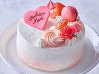 ＜母の日／土日祝＞『大聖堂側窓際席確約 乾杯ドリンク&母の日ケーキ付きストロベリーアフタヌーンティー』 マリアージュフレール1杯＋その他ドリンクお替り自由（2名様限定）