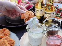 【土日祝限定】テラス昼飲みビアガーデン！飲めるチキン食べ放題+2時間飲み放題(~6/30)