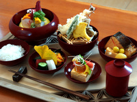 มื้อกลางวัน: Fresh Green Winds ชุดอาหารขนาดใหญ่