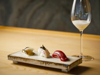 Lunch Nigiri Short Course with a glass of Champagne