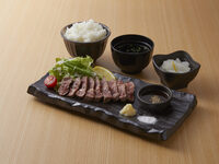 黒毛和牛らんいちステーキ定食