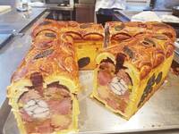 【ランチ ホールケーキ付きセゾンコース】税込8400円