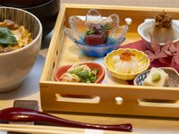 【平日ランチ限定】比内地鶏の親子丼をメインとしたお昼限定のショートコース　※食後のカフェ付　全4品　2,200円