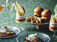 【Weekends and Holidays】Signature Burger Terrace Experience