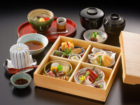 松花堂弁当￥3,850
