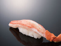 Raw snow crab