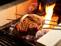 Gift + complimentary welcome drink included [Seasonal Dinner Course]