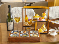 [Lounge Area] <All-you-can-drink Telmon Champagne and Houou Biden Fruit Liqueur> Cherry Blossom Strawberry Chinese Afternoon Tea (March 5th - May 6th) - Weekdays