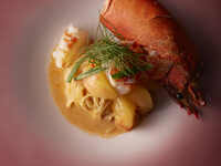 【7/1-8/10 桃とオマール海老のランチコース!!】