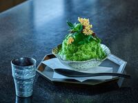 【夏季限定 氷菓子】茶房で楽しむ八女茶と黒胡麻の翡翠氷＋浅煎りほうじ茶付き