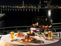 <October 3rd (Sat) - October 31st (Sat)> [Dinner Only] BBQ Terrace "Hama Beer!" | (Ages 5-20) 8,500 yen