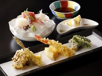 [Weekday Lunch] Takumi set -Assorted Sashimi and Tempura of the Season-