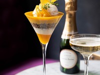 Seasonal parfait/Mango (only Bar time)