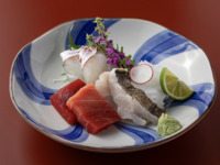 [Lunch] Higashiyama - 6-course meal with complimentary welcome drink <Weekdays only>