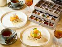 夜のパティスリーテーブル（ケーキセット）