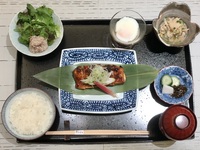 鶏照り炭火焼き定食（6/1(月)ご来店分より価格改定）