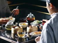 【仅限工作日上午11:30到访】龙天门午餐套餐+香醇冷泡中国茶