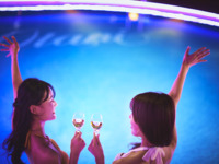 [For Hotel Guests Only] Night Pool Admission Fee