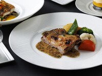 [Prepayment Only] Penthouse Lunch with Hotel Tour