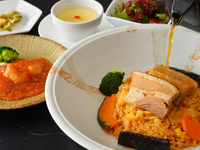 <セット>トンポーローのスパイシー炒飯　四川麻辣スープ添え
