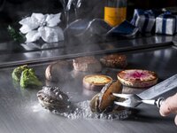 Limited from 6/15 to 6/26 × with foie gras ★Gekkyo Mirror – Yonezawa beef ~Live abalone~