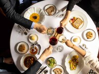 Group Menu【Dinner Course – 4 dishes】One Starter · Two Main Courses · Dessert 