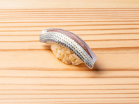 季節のつまみと握りのおまかせ-弟子　ディナー④　22,000円（税込）～