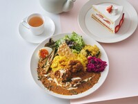 【デザート＆ドリンク付きのスペシャルブランチ】バターチキンのスパイスカレー ミールス仕立て
