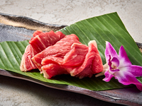 大麥飼牛肉裡肌肉（100公克）