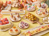 【土日祝】秋の味覚の人気スイーツ勢ぞろい10月はハロウィン仕様に（~11月）・その他の6種のアイスクリーム・できたてパンケーキ・苺のバトンパイ・桃のショートケーキなど月替わりで内容が変わる季節彩るスイーツ登場！デザートブッフェ！（軽食付き）