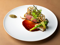 Menu de saison 季節のフレンチコース（メイン黒毛和牛ランプ肉）　
