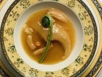Upgrade to braised shark fin - 5-course chef's choice lunch menu