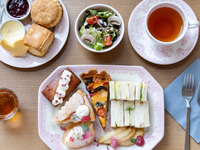 KIKI's Afternoon Tea Set -Umeda Style- [Captivated by Peach] (17:00-18:20)