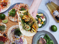【店内席 2026 Mexican BEER GARDEN】6種のタコス食べ放題+2時間飲み放題