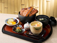 ランチ限定「うなぎ蒲焼き丼」
