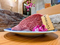 月替り15,000円コースと2時間飲み放題付き(平日限定、日曜日可)