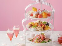NEW【夏のアフターヌーンティー】神戸パノラマの景色とみずみずしい白桃スイーツ★桃のノンアルコールカクテルやハーブティーのフリーフロー付★