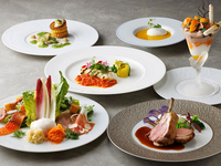 【ランチ★8/12～14 期間限定】前菜、選べるメインとデザートの全3皿コース　